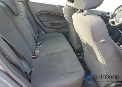 2014 Ford Fiesta Se z USA, uszkodzony, nr VIN 3FADP4BJ7EM215783